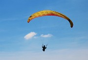 In LINZONE (1392 m) da Roncola il 9 maggio 2026 in solitaria ma incontrando tanti amici-FOTOGALLERY